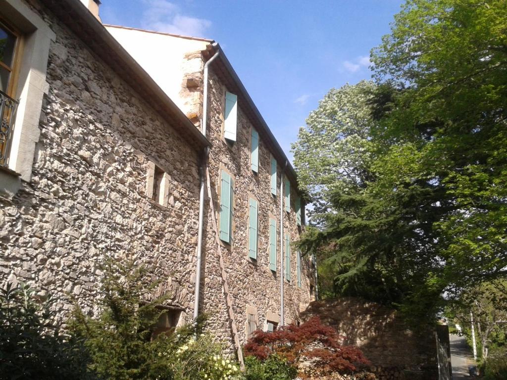 Château de Colombières sur Orb Esterno foto